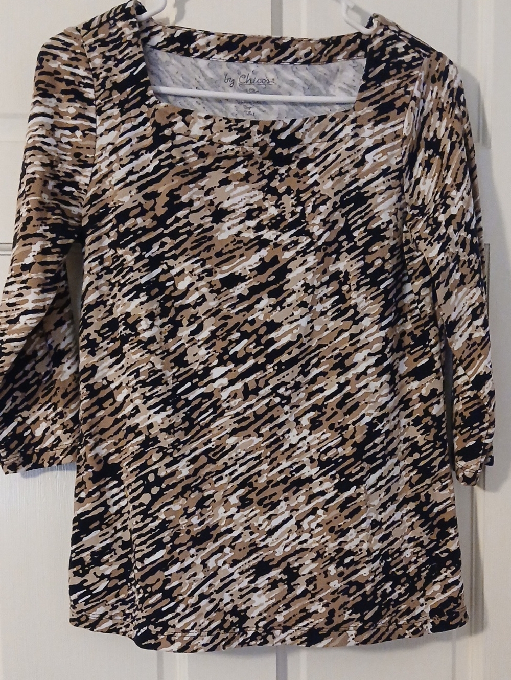 Chico's Tan Black White Abstract-Print Scoop Neck Long Sleeve Top